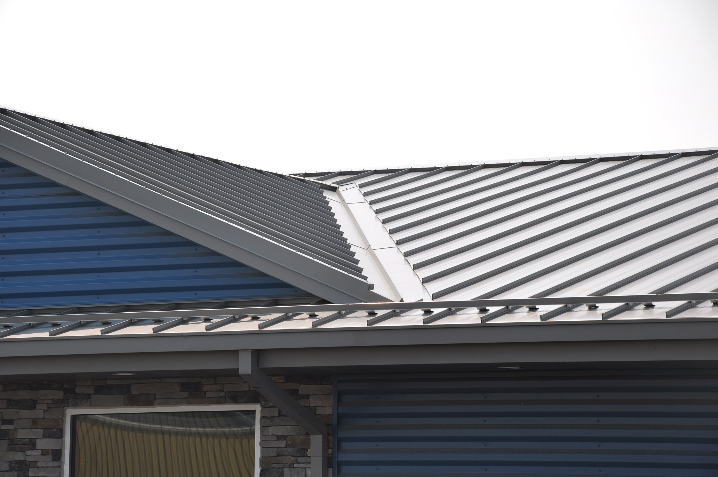 metal roof with snow rails